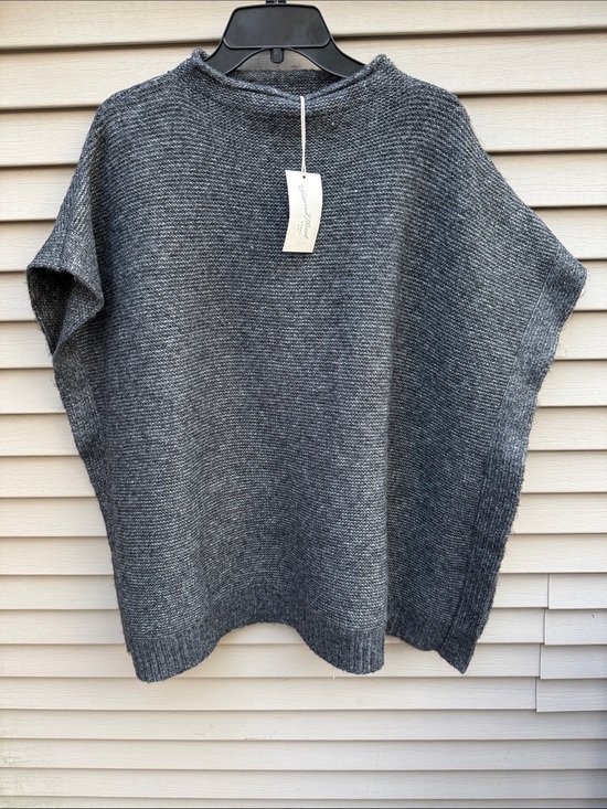Universal Thread Sweaters - NWT Universal Thread Charcoal Gray Knit Poncho Sweater - One Size